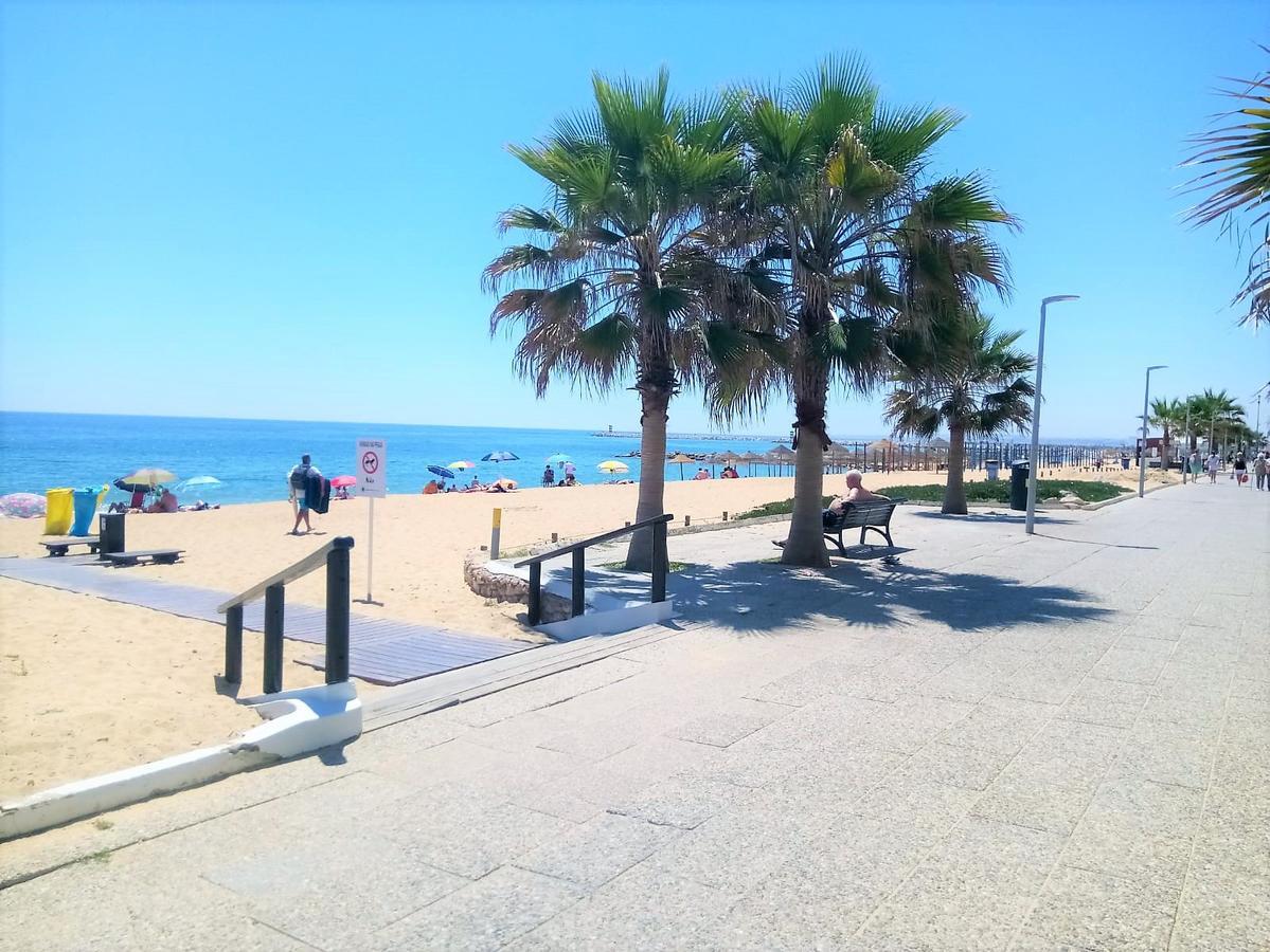 Mira Atlantico 13- Terraco Com Vista Mar E Cidade, Wifi, 80Mt Praia Quarteira Exterior photo